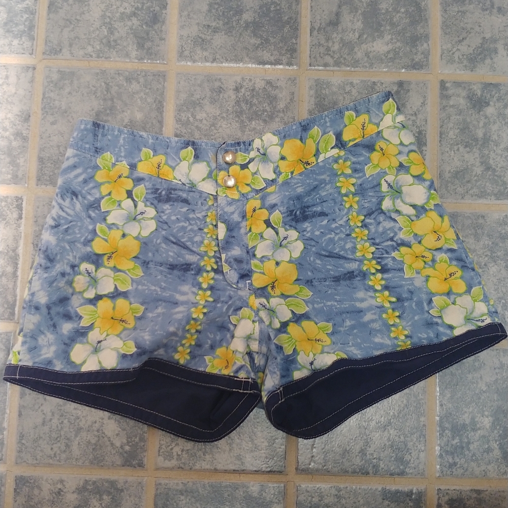 Big Flirt Y2K Reversible Swim Shorts - Picture 6 of 8